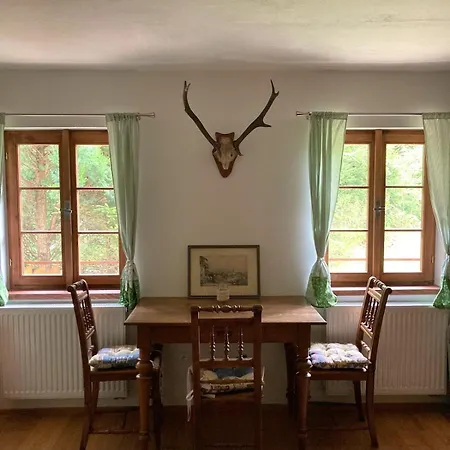 Vakantiehuis Dvur Metlice