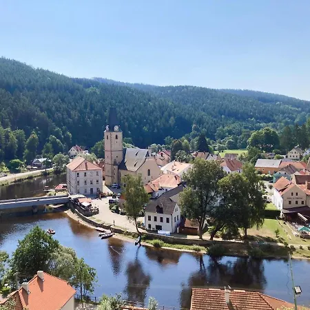 Vakantiehuis Dvur Metlice